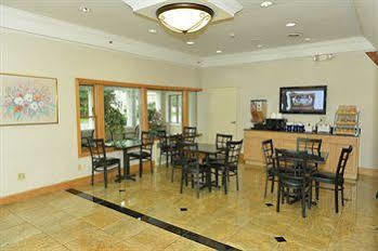 Whitney Inn & Suites Hamden Ngoại thất bức ảnh